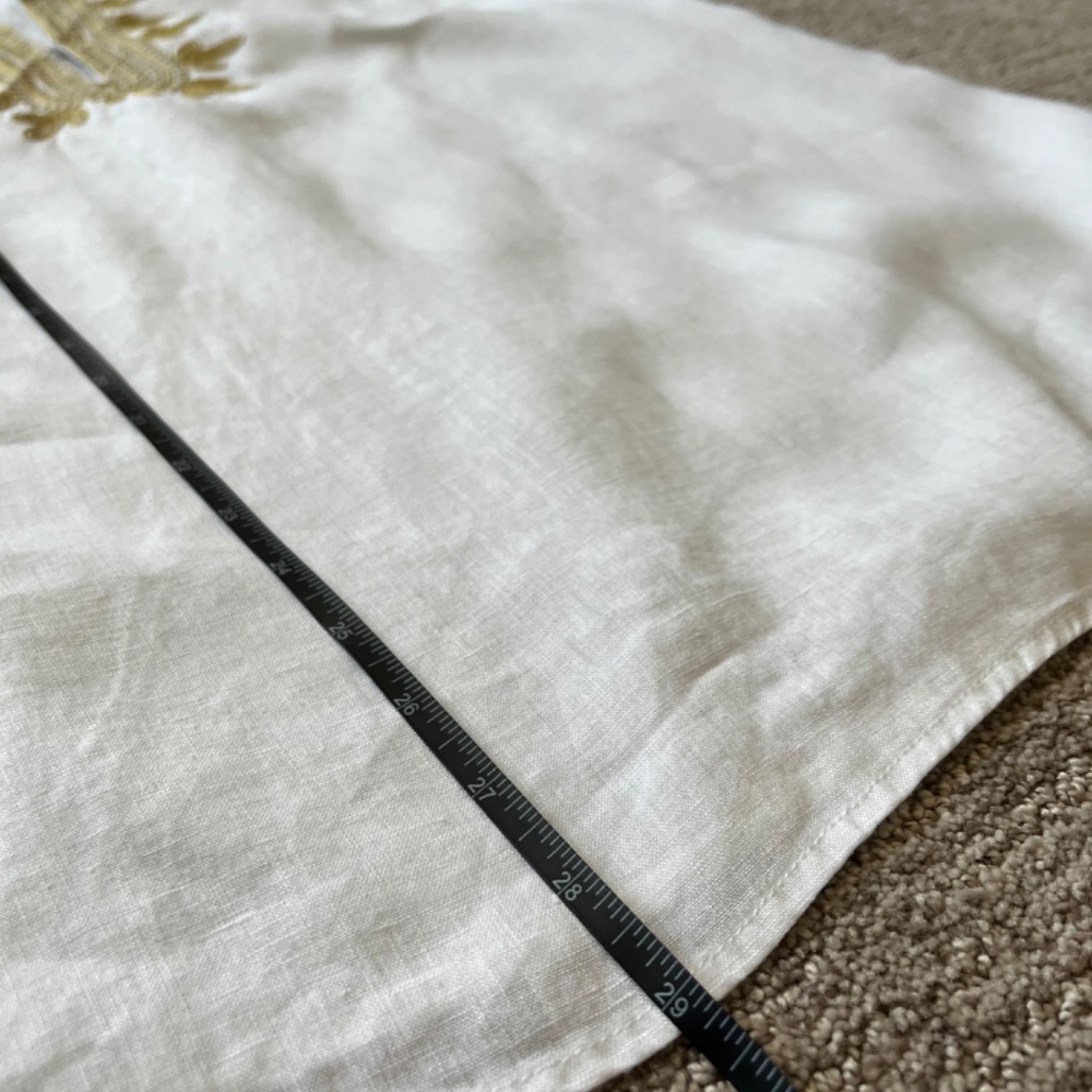 Chelsea and Theodore linen tunic - Picture 8 of 10